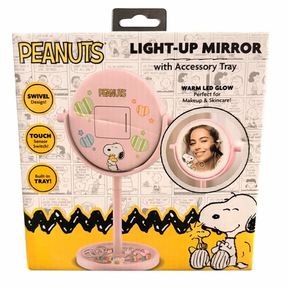 NEW PEANUTS Snoopy & Friends Self Care Bundle-Mirror, Hand cream, Detangle brush main image 5